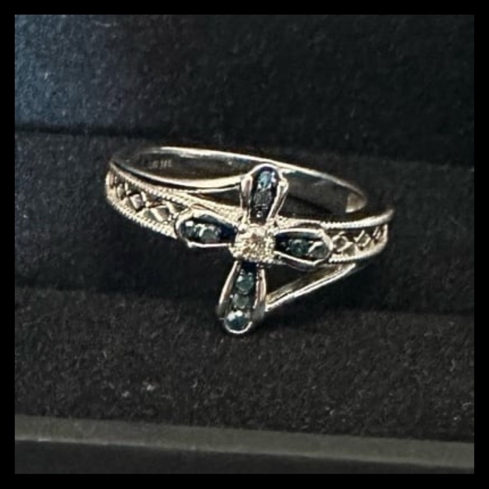 ‘SJD 925’ Blue Velvet & Colorless Diamond Cross Ring